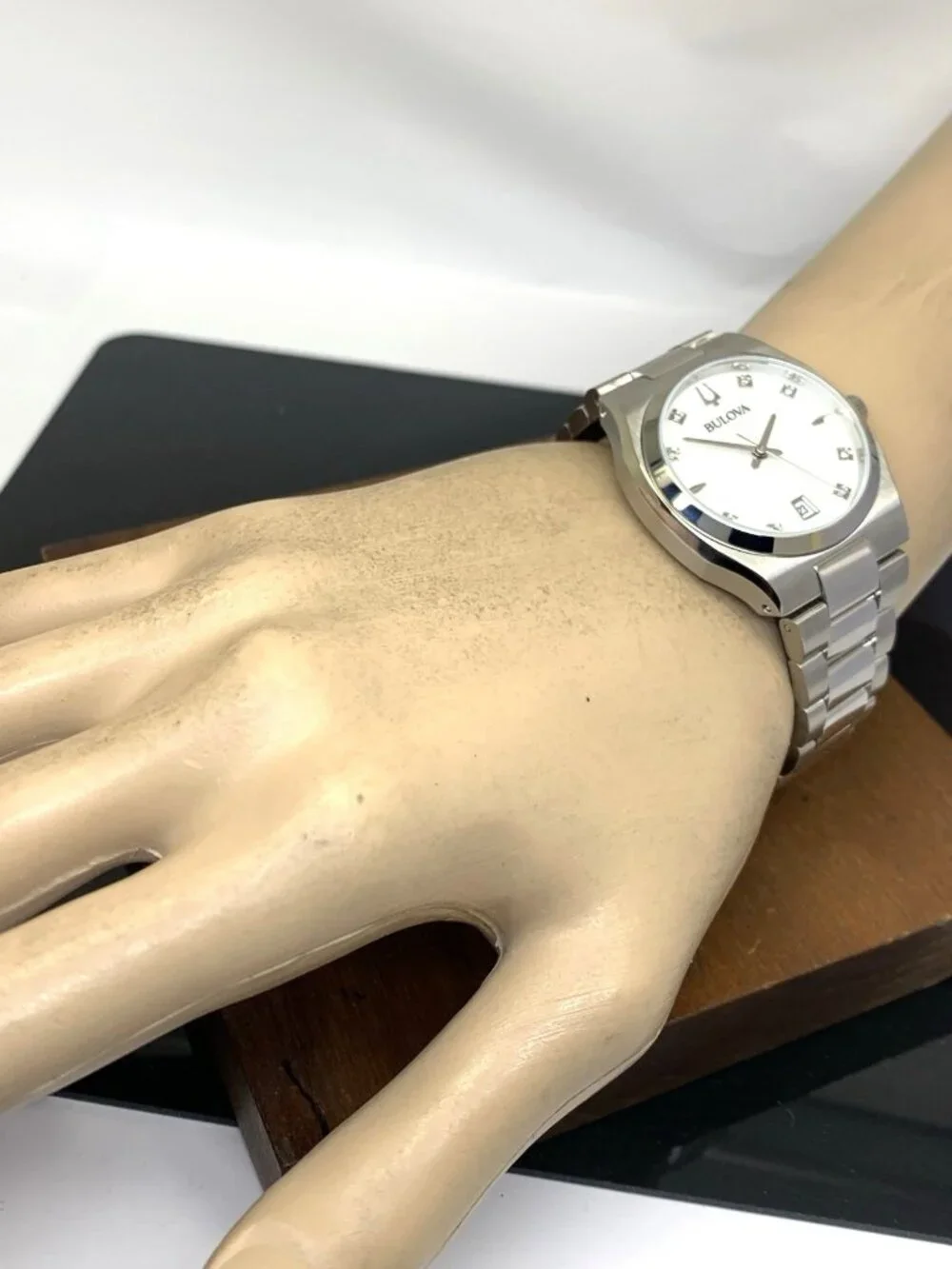 Bulova Women's Watch 96P218 Surveyor Quartz Mother of Pearl Dial Diamond 34mm